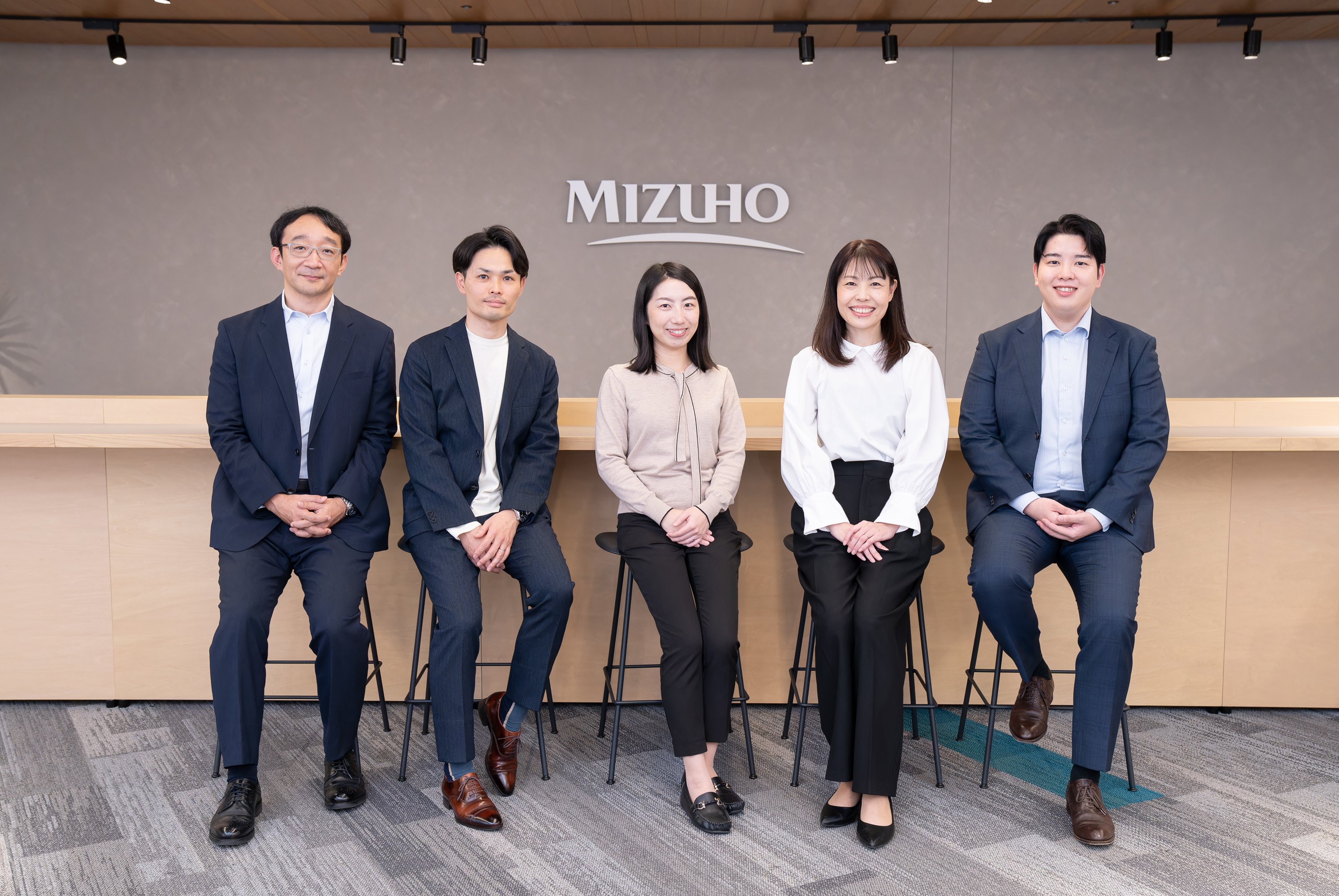 顧客接点の「暗黙知」を「組織知」へ みずほ銀行が挑むリモート法人営業の最前線 | Zoom